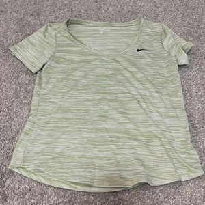 Nike small dry fit tshirt
